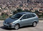 Nissan Almera Tino 2000 года